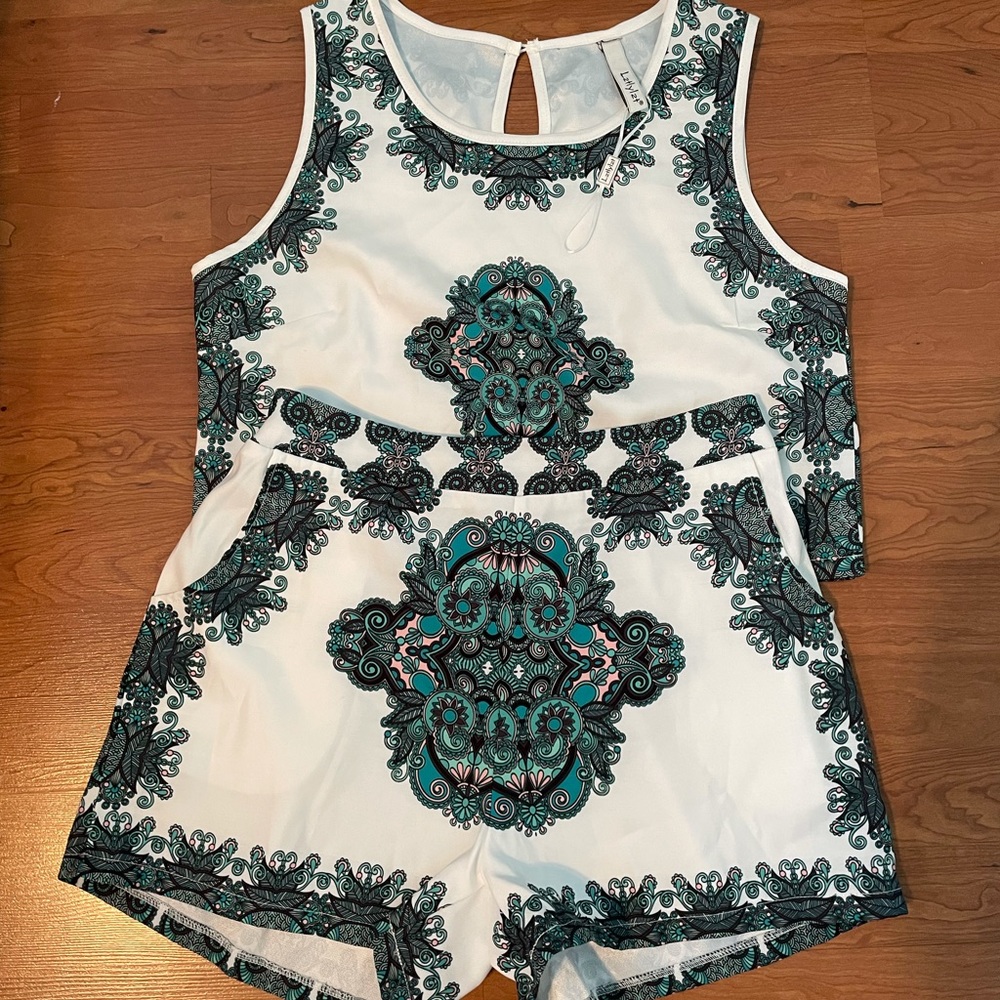 Green Patterned Matching set - Picture 1 of 8
